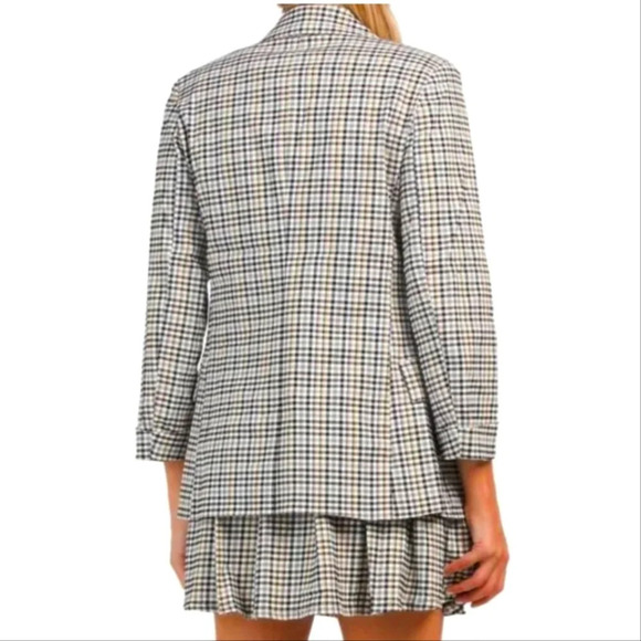 Love Tree Black Plaid Blazer - Picture 3 of 9
